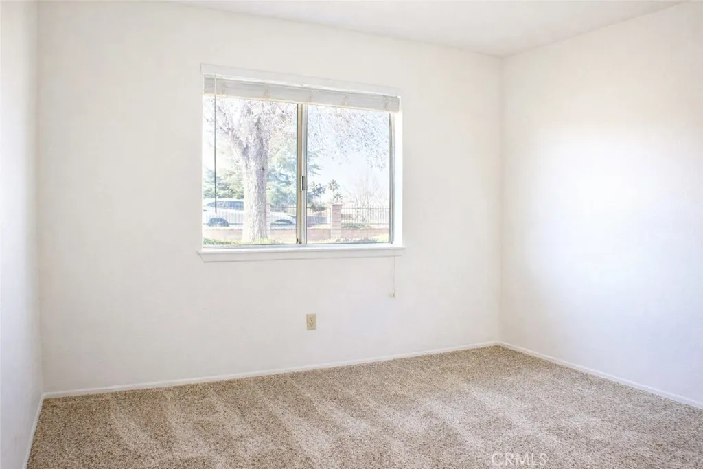 7407 Kenyon, Hesperia, California 92345 home-pic-10