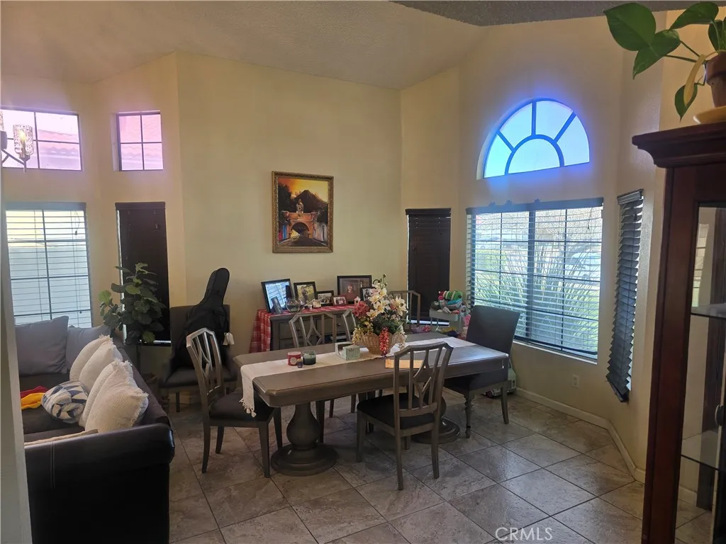 37301 Desert Willow, Palmdale, California 93550 home-pic-4