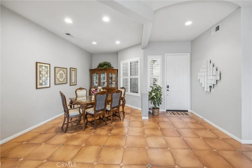 2027 Melbourne Circle, Banning, California 92220 home-pic-14