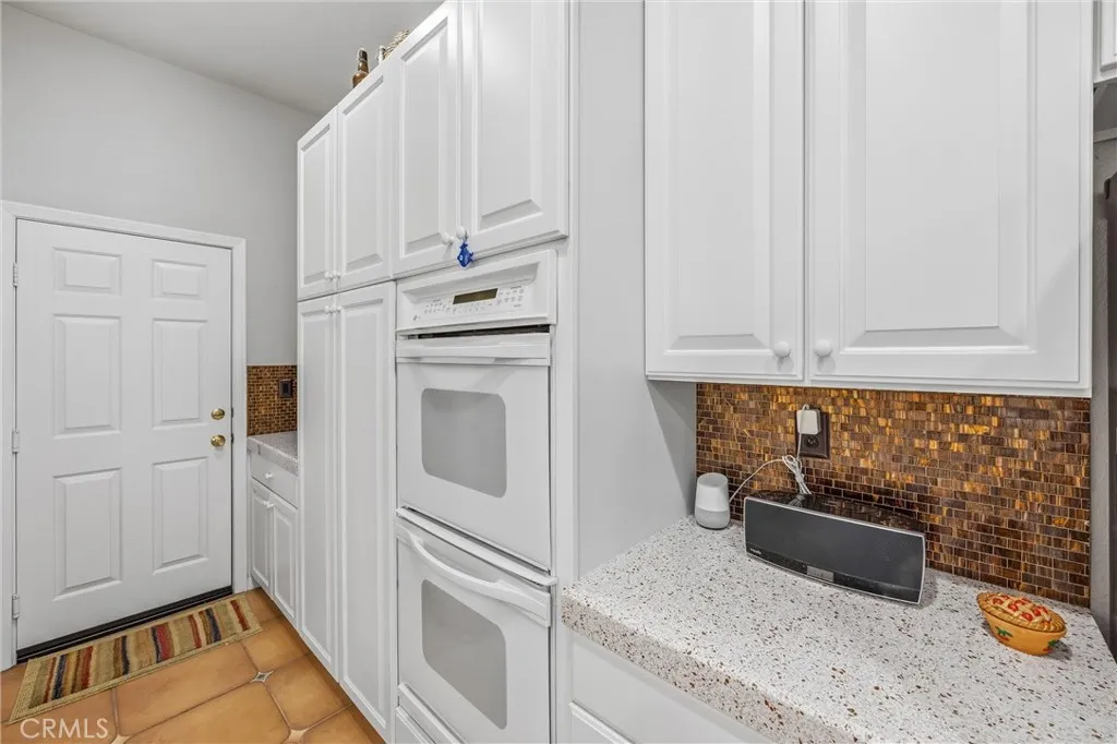 2027 Melbourne Circle, Banning, California 92220 home-pic-21