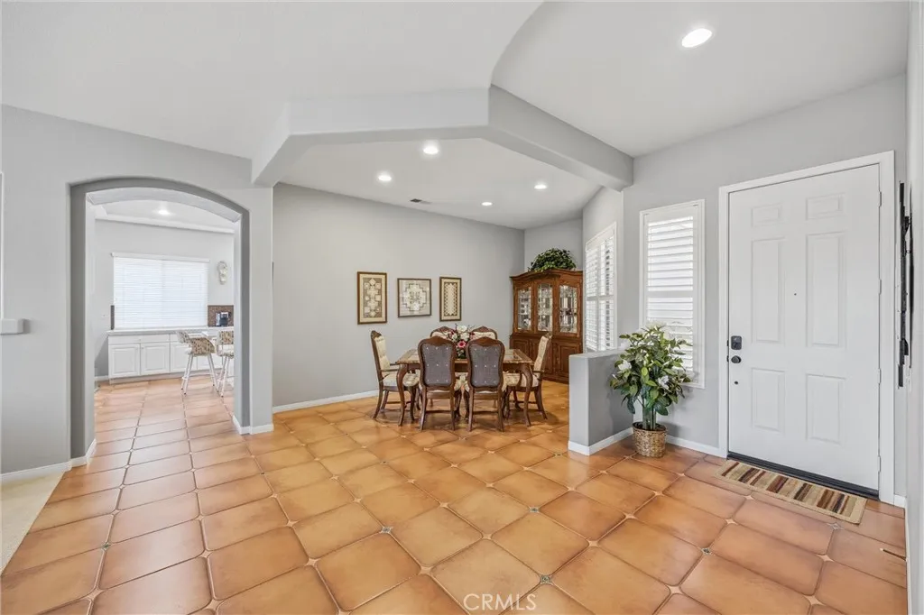 2027 Melbourne Circle, Banning, California 92220 home-pic-12