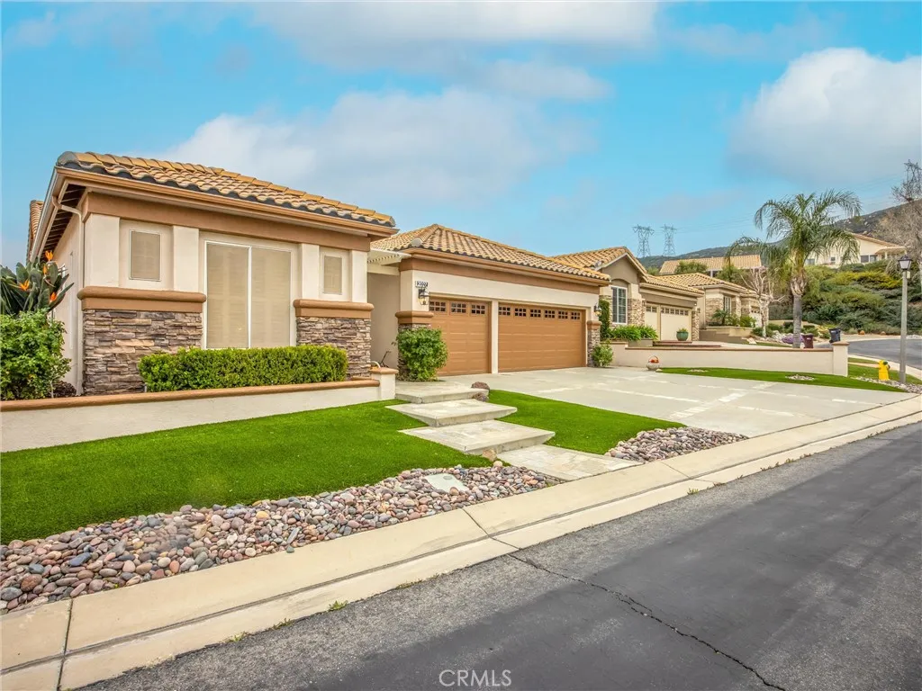 2027 Melbourne Circle, Banning, California 92220 home-pic-4