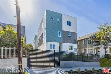 1143 Irolo, Los Angeles, California 90006 home-pic-1