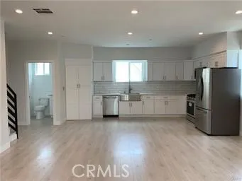 1143 Irolo, Los Angeles, California 90006 home-pic-2