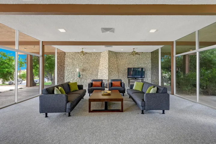 CLUBHOUSE LIVING ROOM MLS