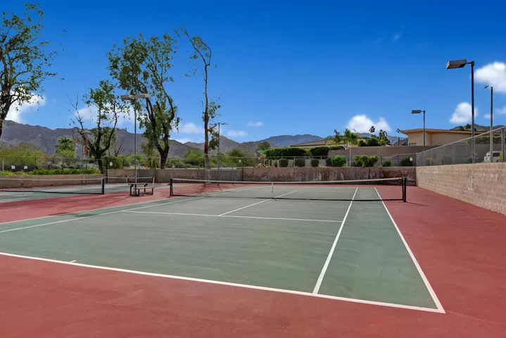 COMMUNITY TENNIS COURTS TO MOUNTAINS MLS