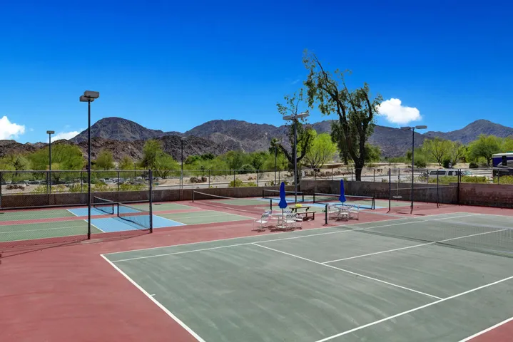 COMMUNITY COURTS MLS