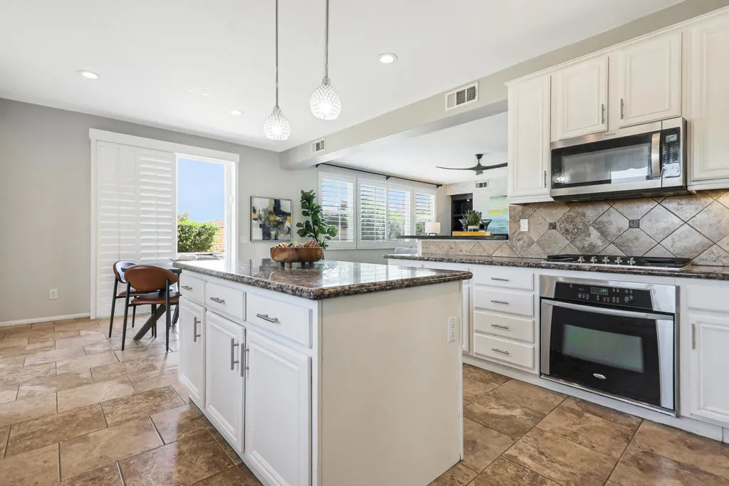 37788 Thurne Street, Indio, California 92203 home-pic-19