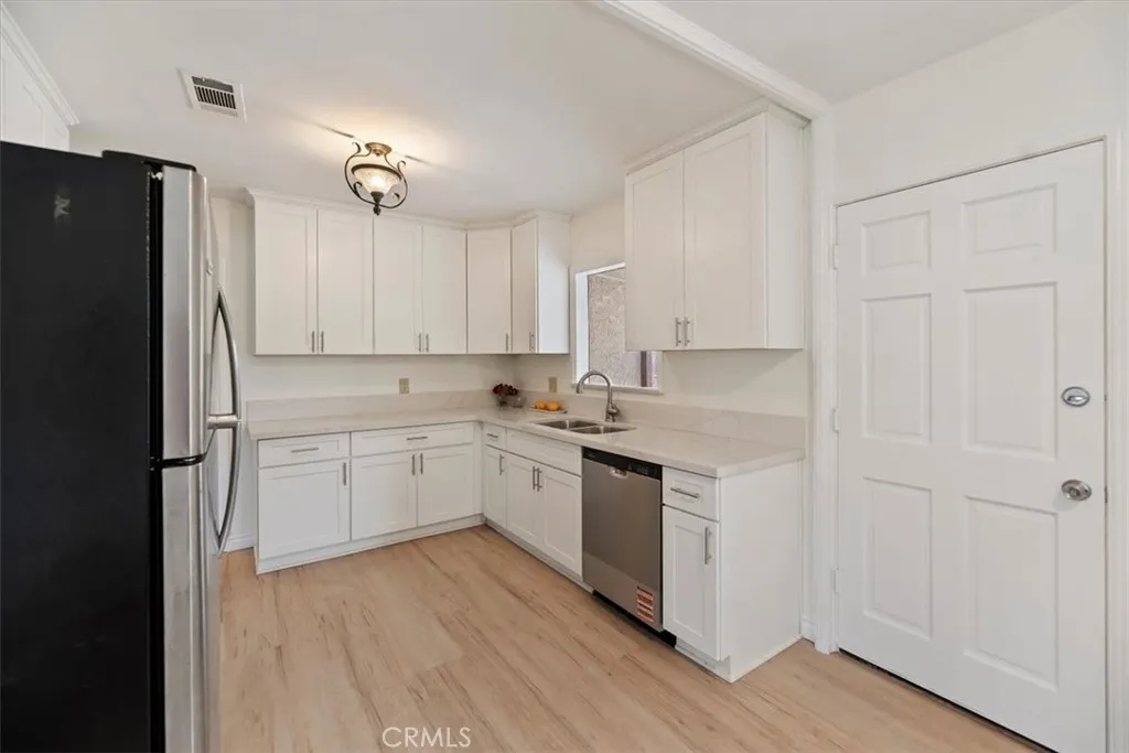 3271 Sepulveda, San Bernardino, California 92404 home-pic-16