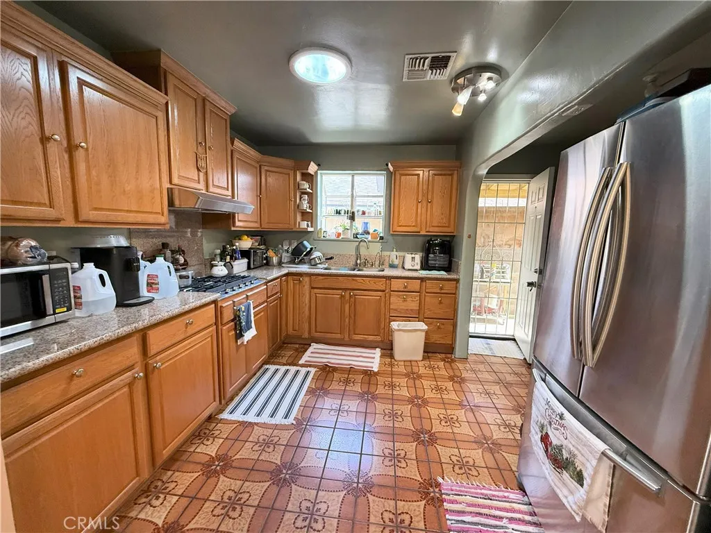 9266 Valley, Rosemead, California 91770 home-pic-14
