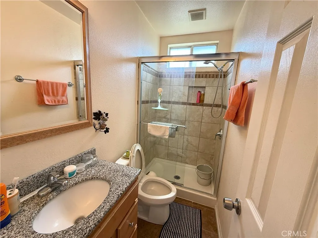 9266 Valley, Rosemead, California 91770 home-pic-18