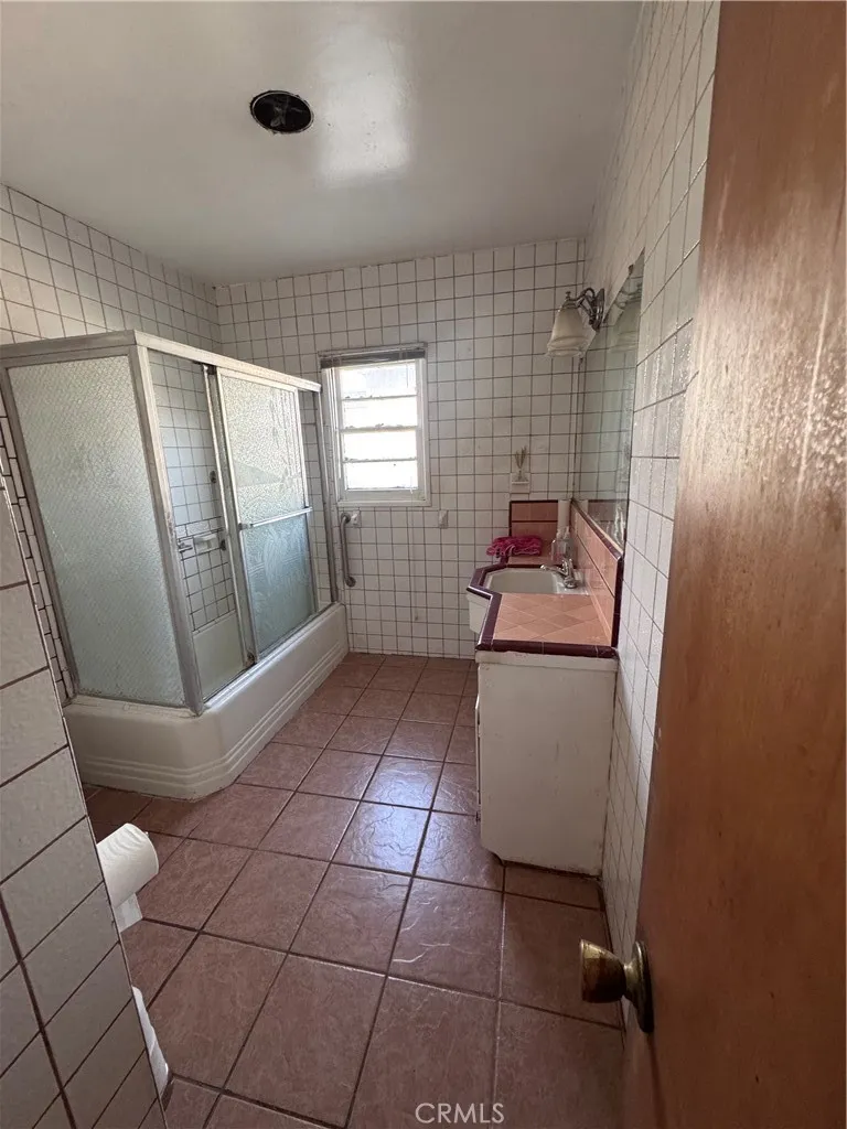 2916 Vaquero, Los Angeles, California 90032 home-pic-12