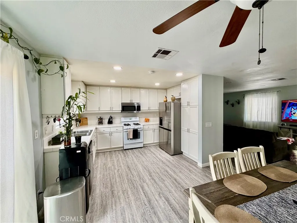 226 E King Street, San Bernardino, California 92408 home-pic-10