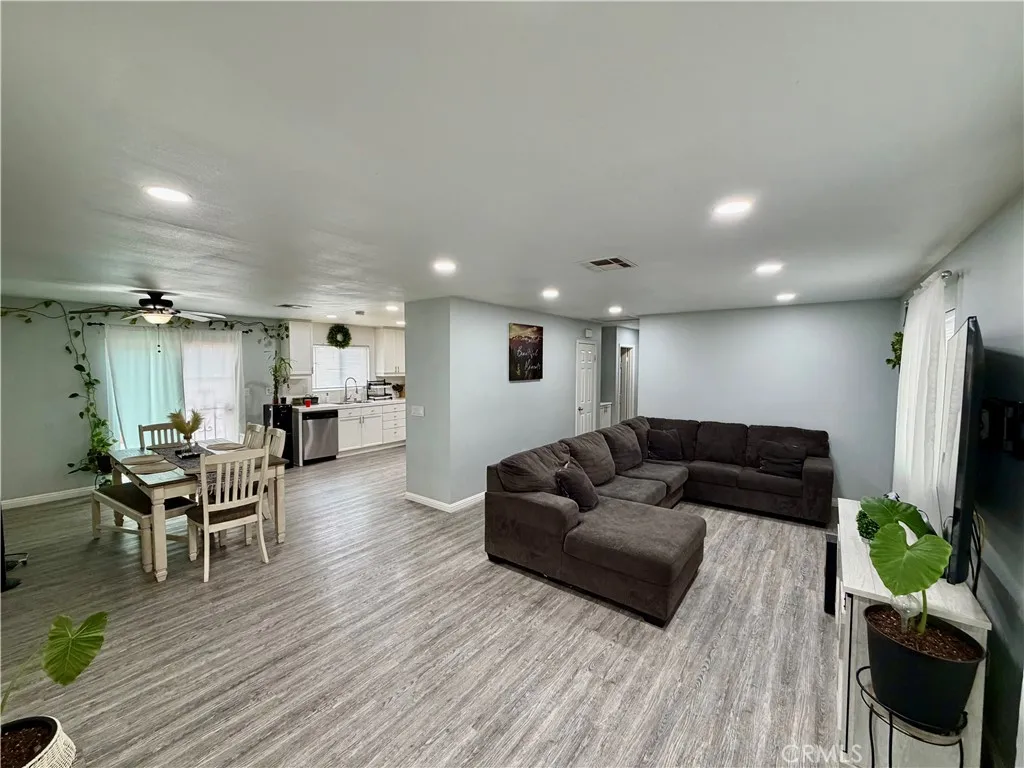 226 E King Street, San Bernardino, California 92408 home-pic-4