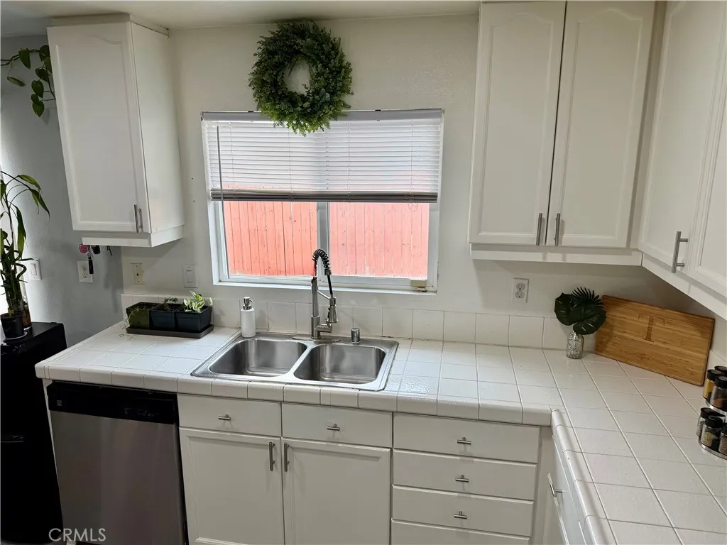 226 E King Street, San Bernardino, California 92408 home-pic-11