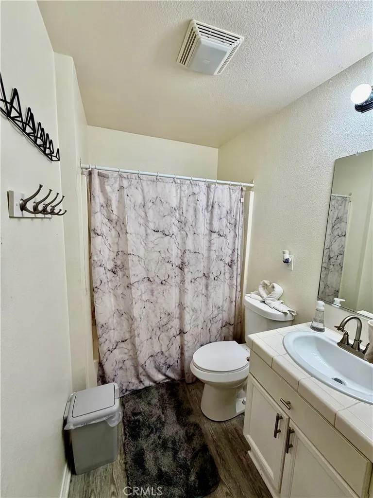 226 E King Street, San Bernardino, California 92408 home-pic-16