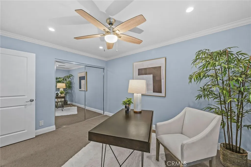 2504 E Willow Street 101, Signal Hill, California 90755 home-pic-16