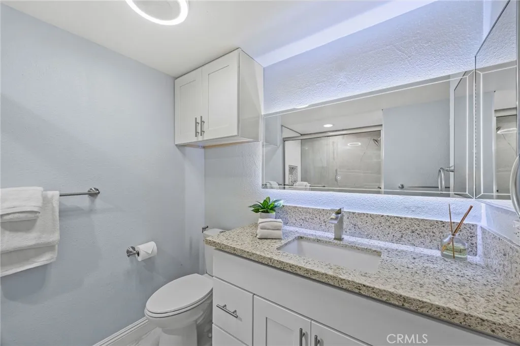 2504 E Willow Street 101, Signal Hill, California 90755 home-pic-12