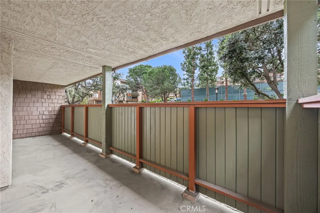 2504 E Willow Street 101, Signal Hill, California 90755 home-pic-21