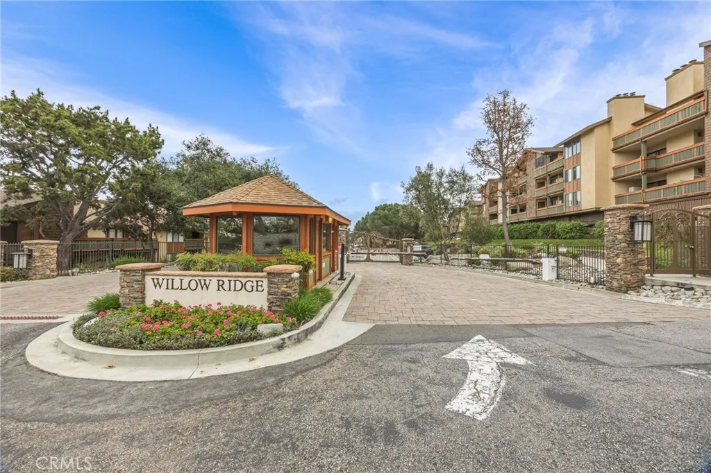 2504 E Willow Street 101, Signal Hill, California 90755 home-pic-36