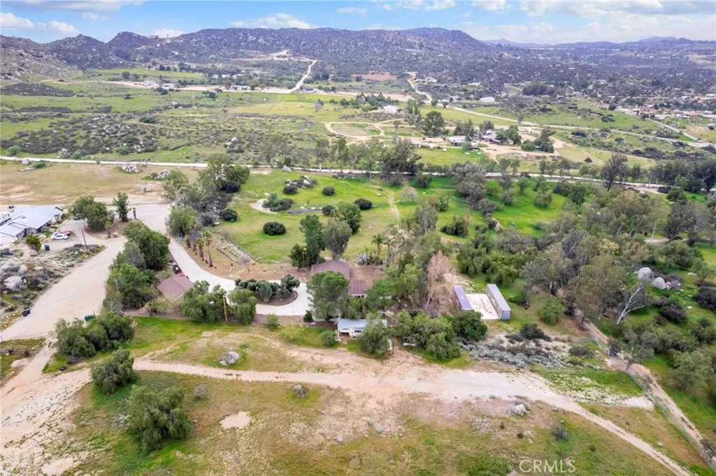 34100 Sugar Loaf, Nuevo, California 92567 home-pic-40