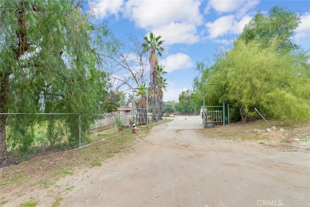34100 Sugar Loaf, Nuevo, California 92567 home-pic-32