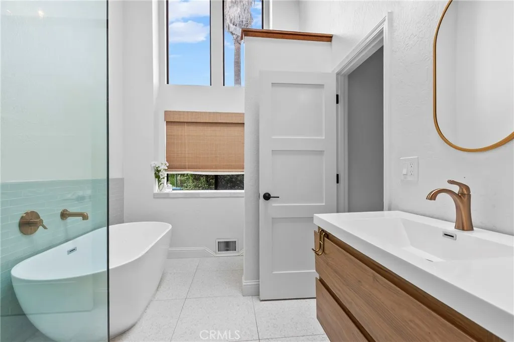 1041 Ritchie Road B, Grover Beach, California 93433 home-pic-19
