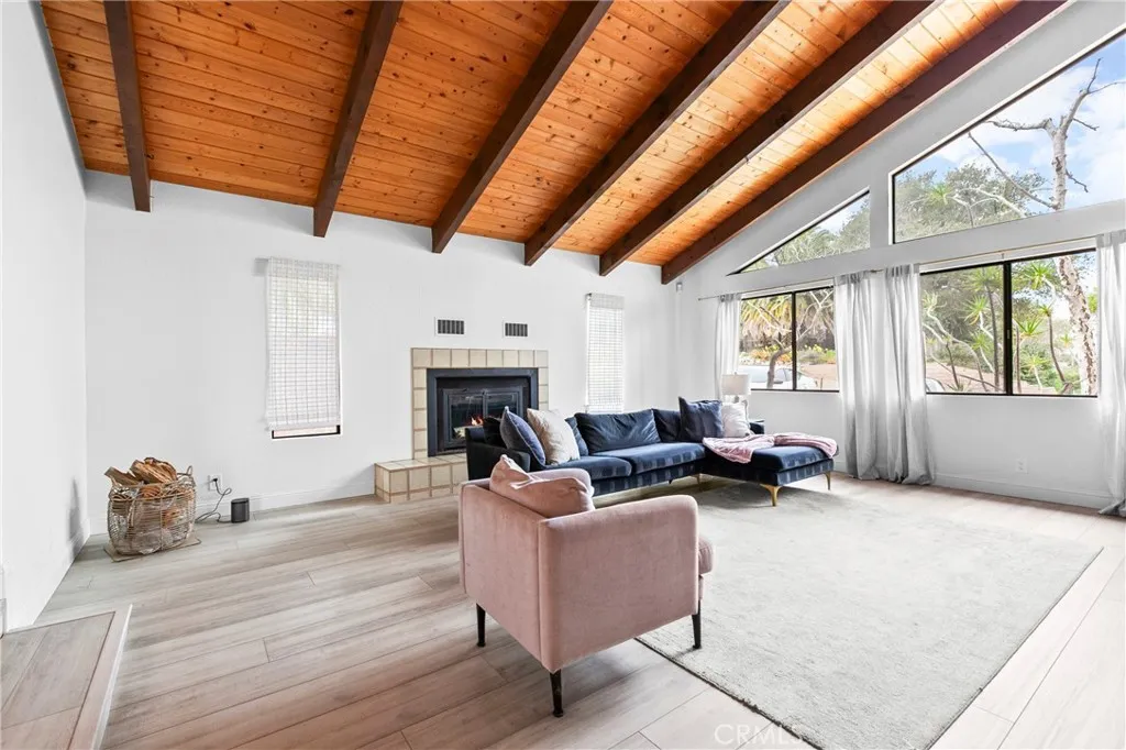 1041 Ritchie Road B, Grover Beach, California 93433 home-pic-4