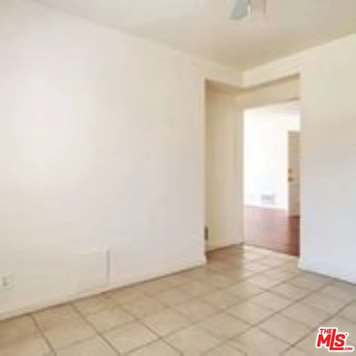 4063 Abourne Road B, Los Angeles, California 90008 home-pic-8