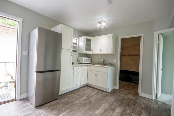 11045 Slater Avenue B, Fountain Valley, California 92708