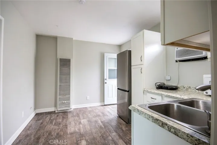 11045 Slater Avenue B, Fountain Valley, California 92708