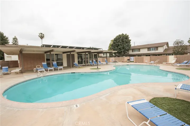 11045 Slater Avenue B, Fountain Valley, California 92708