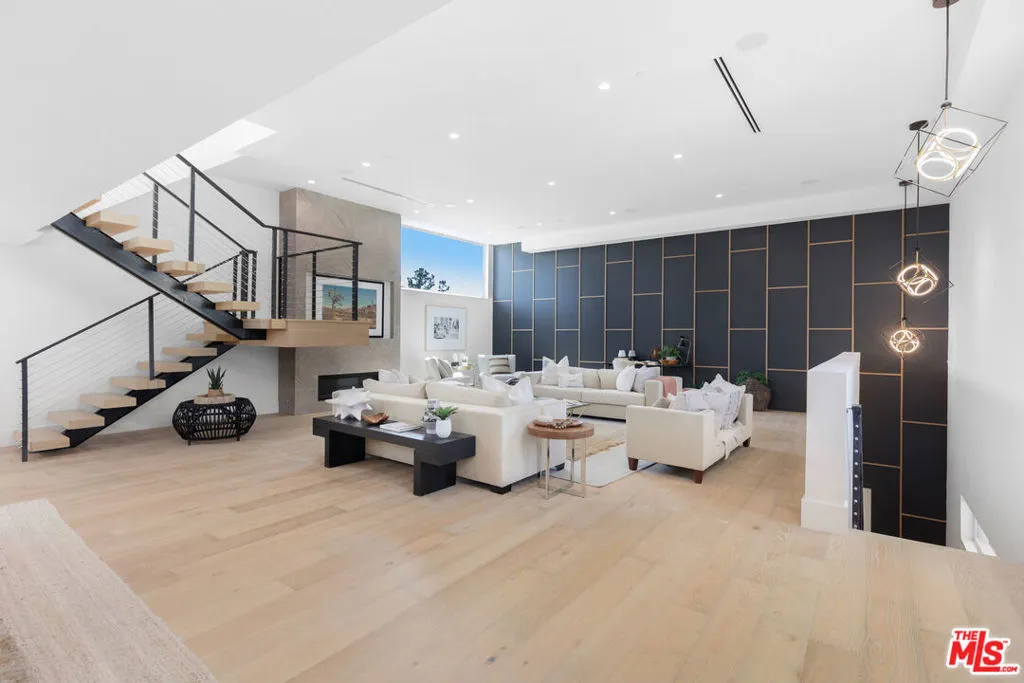 658 California Avenue, Venice, California 90291 home-pic-8