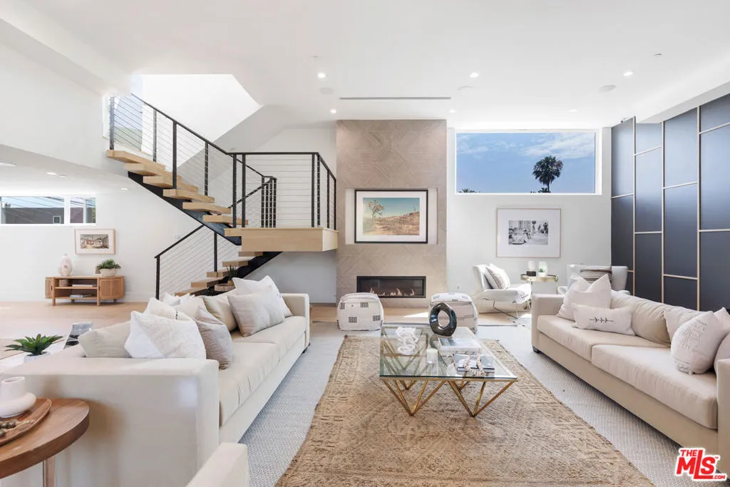 658 California Avenue, Venice, California 90291 home-pic-0