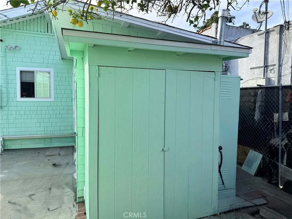 2656 Cimarron Street, Los Angeles, California 90018 home-pic-8