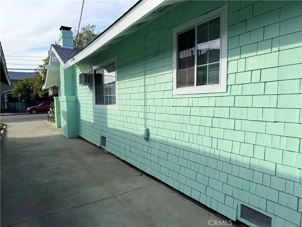 2656 Cimarron Street, Los Angeles, California 90018 home-pic-5