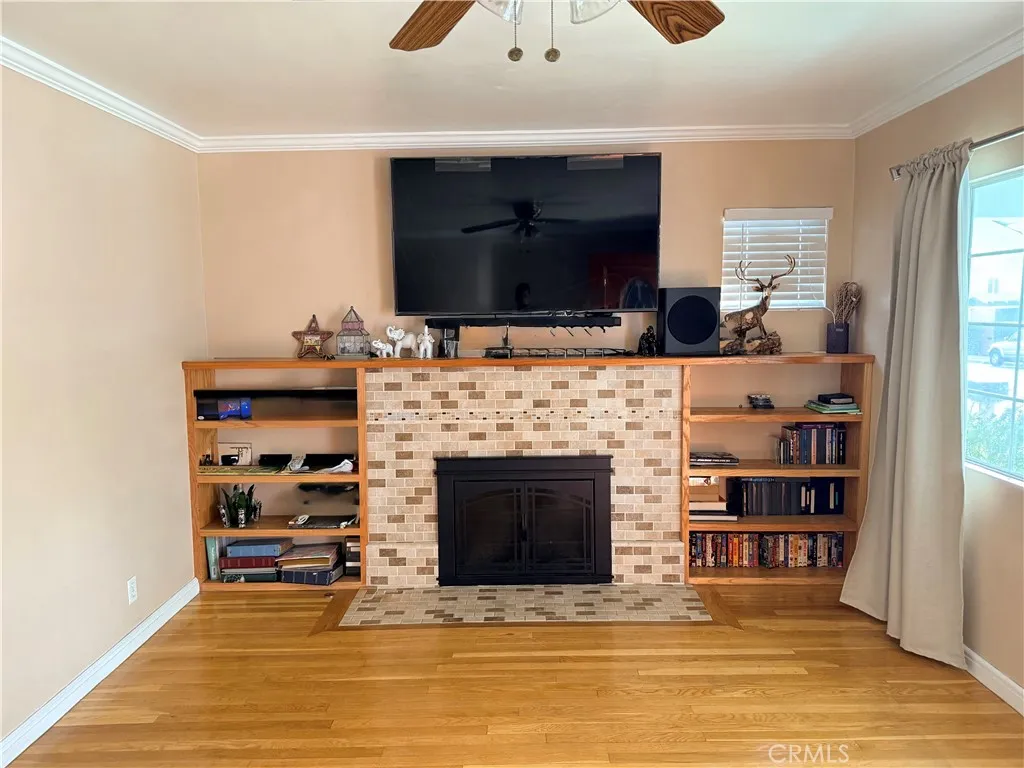 2656 Cimarron Street, Los Angeles, California 90018 home-pic-17