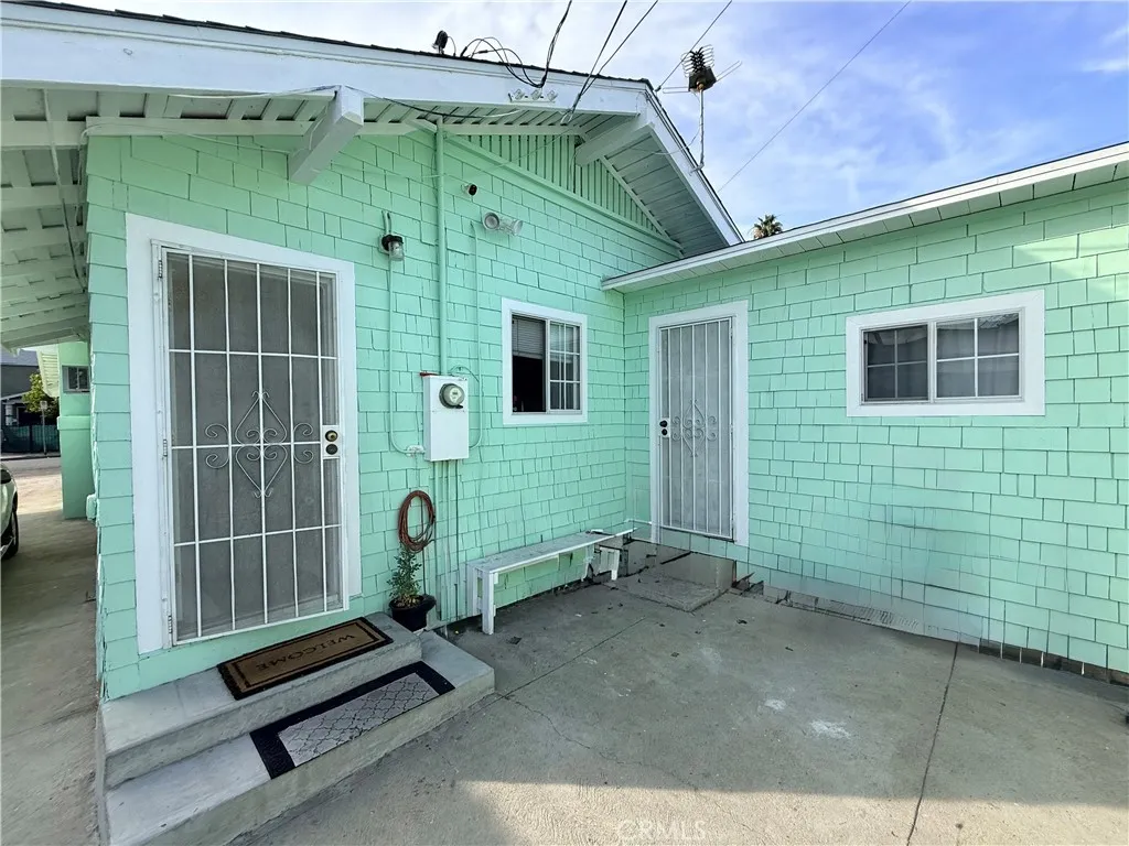 2656 Cimarron Street, Los Angeles, California 90018 home-pic-6