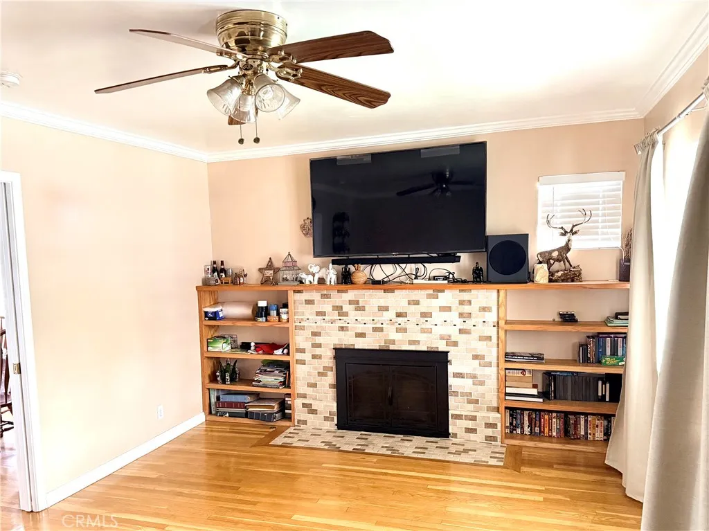 2656 Cimarron Street, Los Angeles, California 90018 home-pic-15