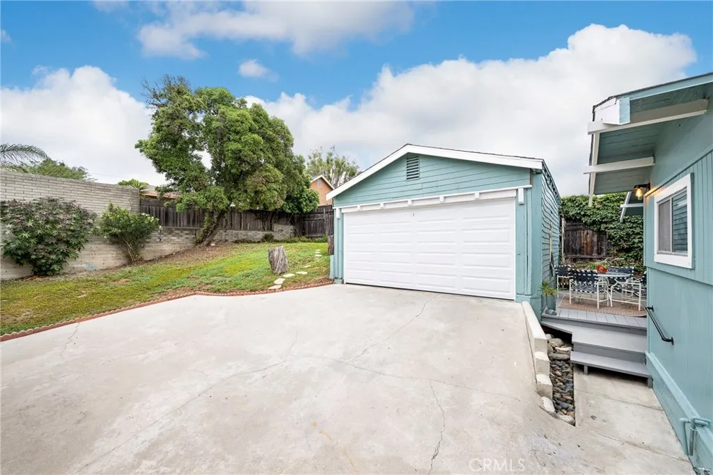 1513 W Malvern, Fullerton, California 92833 home-pic-35