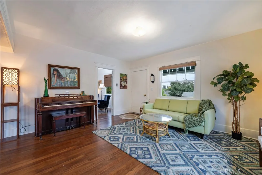 1513 W Malvern, Fullerton, California 92833 home-pic-7