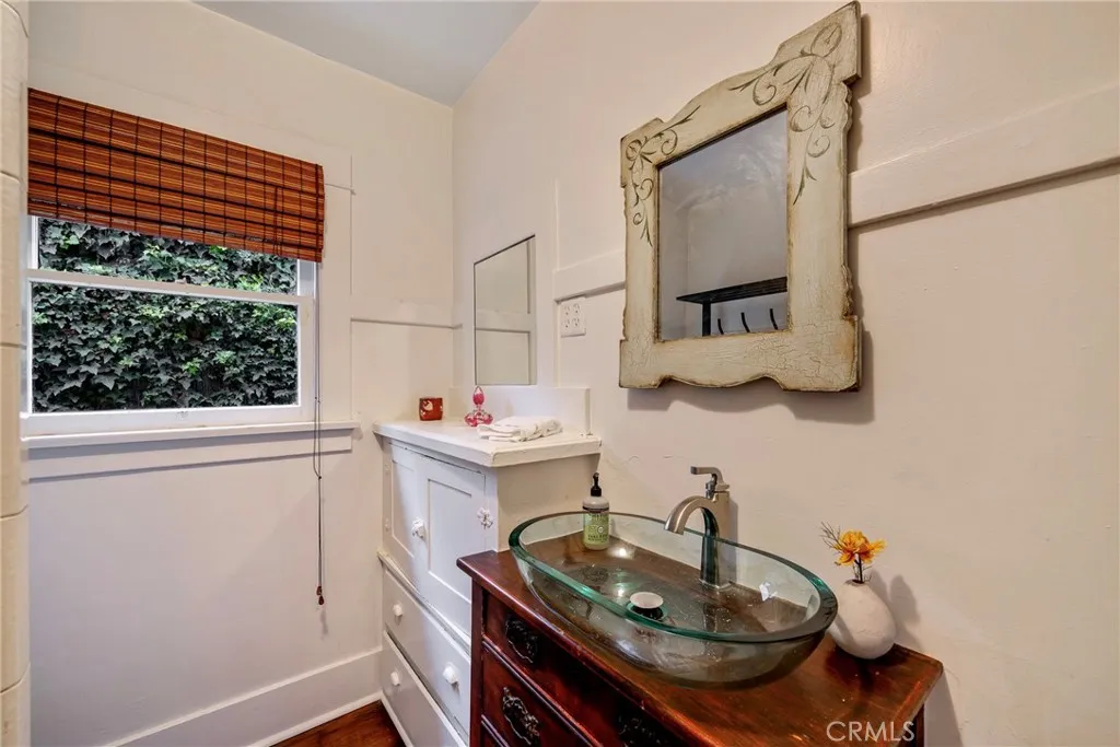 1513 W Malvern, Fullerton, California 92833 home-pic-23