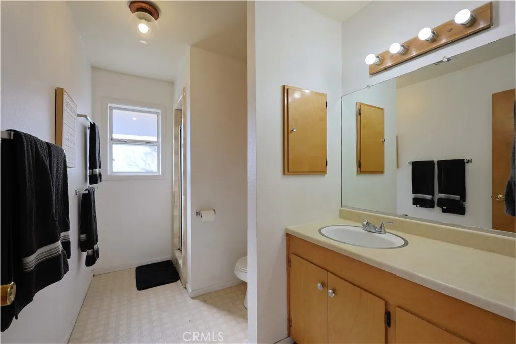 7540 W Avenue A, Lancaster, California 93536 home-pic-10