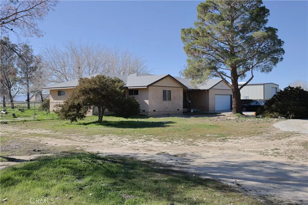 7540 W Avenue A, Lancaster, California 93536 home-pic-2