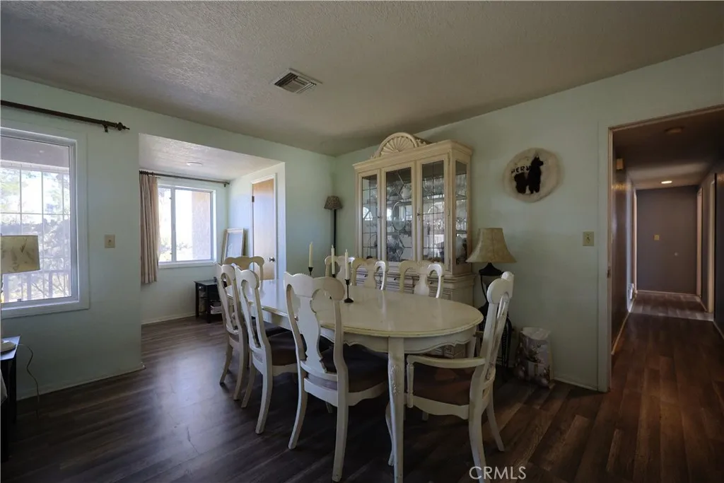 7540 W Avenue A, Lancaster, California 93536 home-pic-4