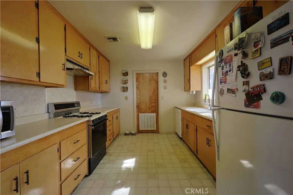 7540 W Avenue A, Lancaster, California 93536 home-pic-13