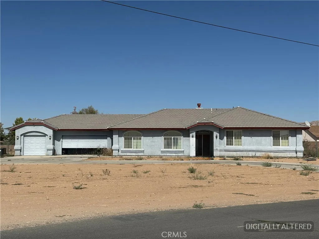 14915 Ramona Road, Apple Valley, California 92307 home-pic-1