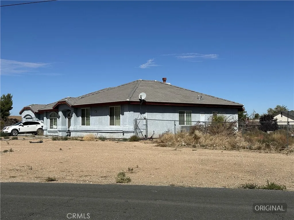 14915 Ramona Road, Apple Valley, California 92307 home-pic-6