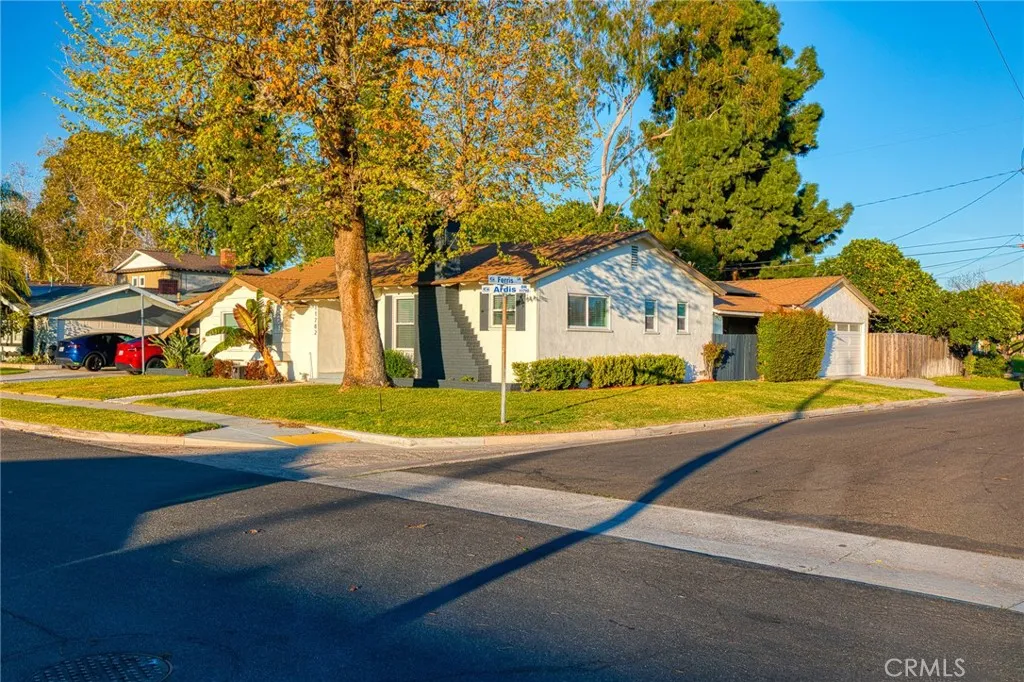 11782 Ardis Drive, Garden Grove, California 92841 home-pic-1
