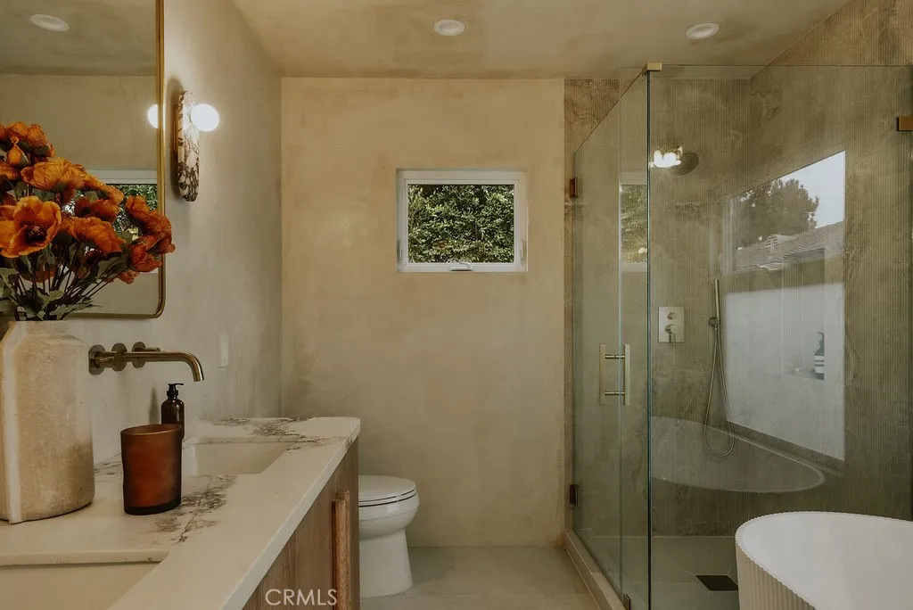 4048 Tivoli Avenue, Los Angeles, California 90066 home-pic-26